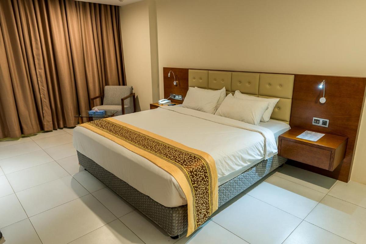 Best Western Heritage Cox's Bazar Exteriör bild